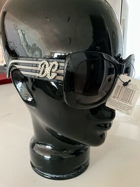 Black Oversized Sunglasses for Women UV 400 Protection